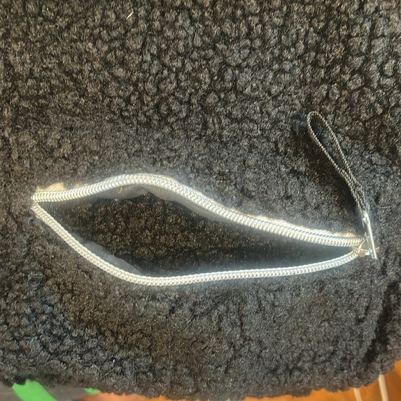 Art Class Faux Fur Sherpa Black Fuzzy Backpack Silver Front Zipper nwot - Picture 6 of 6